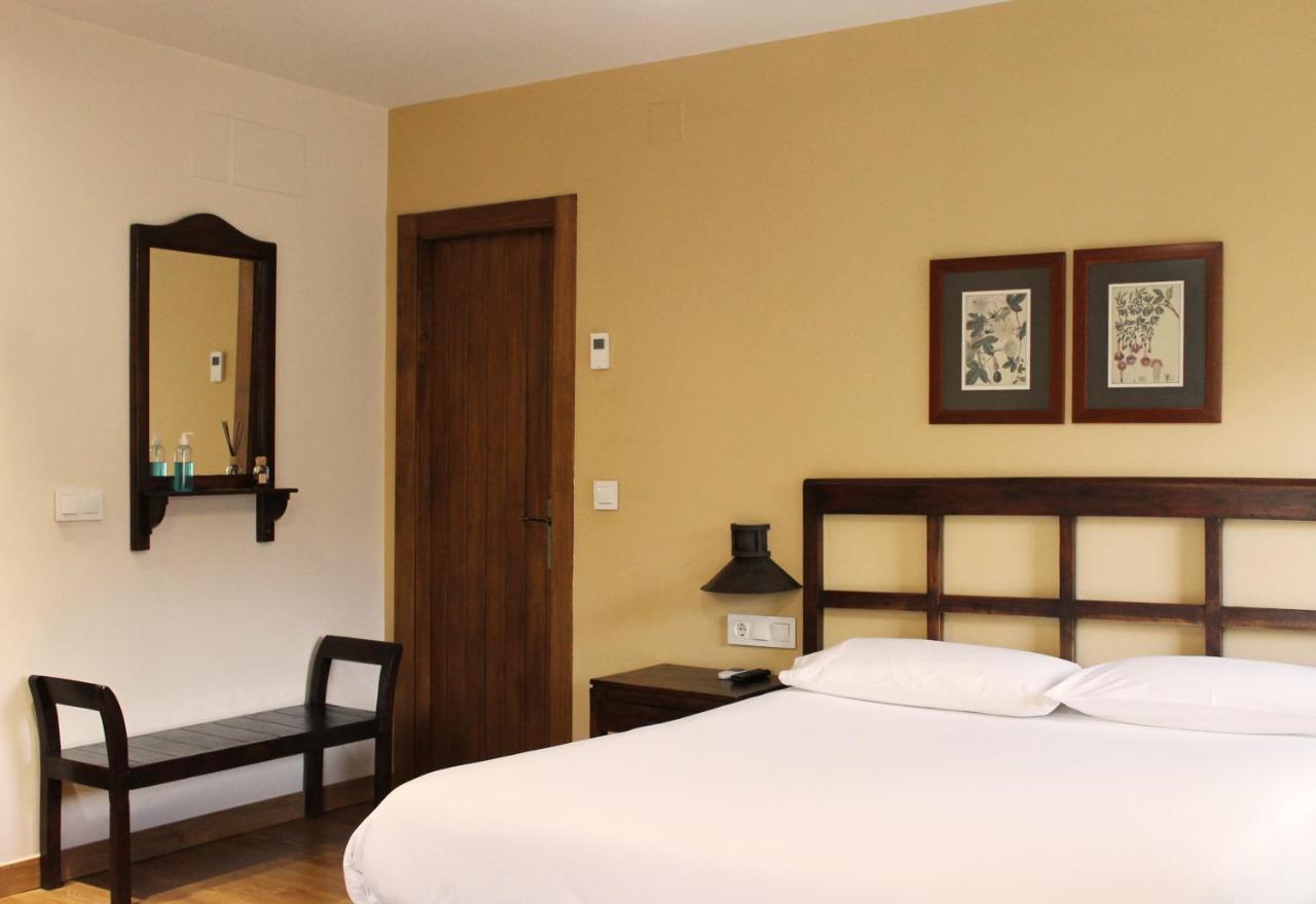 Los Corrales De Soto Hotel Soto Real Kültér fotó
